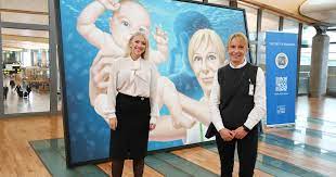 Lill sverresdatter larsen ble i november 2019 valgt som leder for norsk sykepleierforbund. Jordmorbilde Avduket Pa Gardermoen