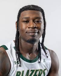 Alejandro Vasquez Named to AAC Weekly Honor Roll