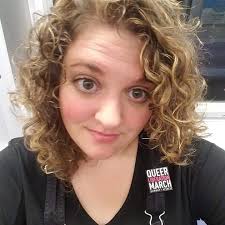 How can I train my pet rats to respond to their names?