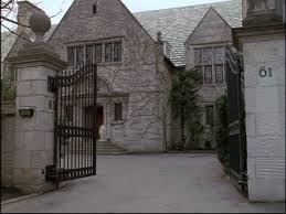 gilmore girls lorelai s house and the gilmore mansion emily gilmore gilmore girls gilmore girls lorelai