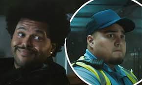 The weeknd to headline 2021 super bowl halftime show: The Weeknd Smiles At Shocked Security Guard In Funny Ad For His Super Bowl Halftime Show Performance Daily Mail Online