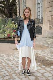 Chandler buys a better birthday present for kathy than joey. Style Tips For Dressing Like A French Girl Teen Vogue