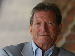 Johnny briggs was born in battersea, south london on 5 september 1935 to ernest and rose briggs. Coronation Street Mike Baldwin Actor Johnny Briggs Loses Daughter And Granddaughter As They Are Locked Up Mirror Online