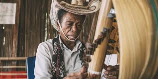 Kalau masuk kita juga akan naik penyidikan, nanti akan dipanggil lagi, kata kombe. Sasando Senandung Cinta Untuk Sang Putri Dari Pulau Rote Halaman All Kompas Com