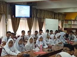 Contoh kerja kursus pengajian perniagaan tingkatan 6 penggal 3 2017 (stpm) by khai. Taklimat Kerja Kursus Mata Pelajaran Perniagaan Tingkatan 5 2018 Be The Best Beat The Rest