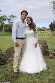 The secret meaning behind bindi irwin's wedding dress and cake. Pin On Australia Zoo The Irwins