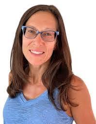 Stephanie Wardell's Instagram, Twitter & Facebook