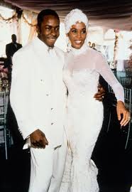 Whitney Houston S Elaborate 1992 Wedding Dress Will Be Auctioned Off In 2020 Whitney Houston Wedding Wedding Dresses Wedding