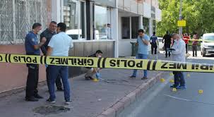 Melikgazi, kayseri adresinde bulunan melikgazi tapu müdürlüğü hakkındaki bilgiler kesindir ve açık kaynaklardan toplanmıştır. Tapu Da Baslayan Kavgada Silahlar Konustu Kayseri Deniz Postasi