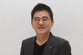 Cube entertainment has just welcomed shin daenam, formerly the president of yedang entertainment, now called banana culture, as their ceo. Cube Entertainment Co Founder Hong Seung Sung To Debut New Girl Group After Launching New Agency Kpophit Kpop Hit