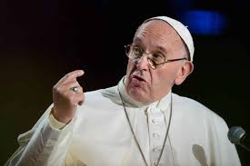 Liebe junge menschen, verzichtet nicht auf das beste an eurer jugend, beobachtet das leben nicht als würde er einen brief an junge leute schreiben, ruft papst franziskus sie auf, nicht das leben. Papst Franziskus Macht Sich Fur Homosexuelle Stark Faz Jesus De