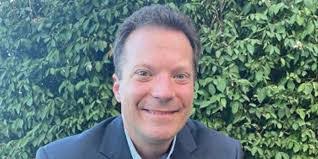 Chris Lindstrom's Instagram, Twitter & Facebook