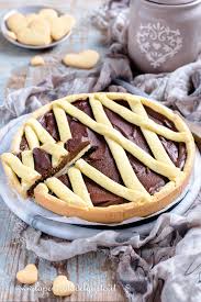 Un guscio di friabile pasta frolla per un ripieno a base della crema spalmabile più seducente e del formaggio più cremoso che ci siano. Crostata Alla Nutella Senza Burro Impasto Friabile All Olio E Nutella Morbidissima