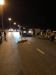Katanya dia tak perasan divider di jalan masih panjang, lalu terlanggar dan terpelanting sehingga sertai komuniti mstar hari ini! Kemalangan Ngeri Terbaru 2019
