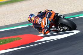 Stream tracks and playlists from miguel oliveira on your desktop or mobile. Video Os Melhores Momentos De Miguel Oliveira Do Dia De Hoje Em Silverstone Motorcycle Sports