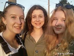 Quốc gia nhiều phụ nữ đẹp nhưng bị cấm lấy người nước ngoài