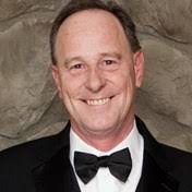 Lynn Kinsman's Instagram, Twitter & Facebook