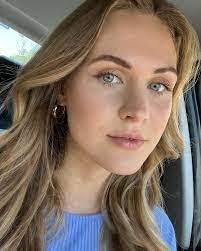 Lauren Syverson's Instagram, Twitter & Facebook