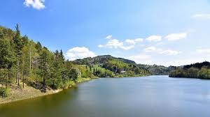 It has around 22,000 inhabitants. Valasske Mezirici Mesto Kde Se Nebudete Nudit Tipy A Novinky Turistika Cz