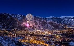 Five Great Winter Vacation Destinations In Colorado Winter Vacations Destinations Aspen Colorado Winter Vacation
