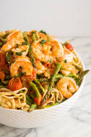 Linguine With Shrimp Asparagus Tomatoes Giadzy Recipe In 2020 Shrimp Linguine Giada Recipes Recipes