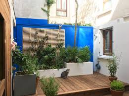 Maybe you would like to learn more about one of these? Avant Apres Une Courette Parisienne Se Mue En Patio Majorelle