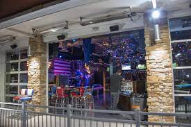 They should issue passes earlier in thd. Best Restaurants In Orlando To Enjoy An Entertaining Dining Experience With Live Music