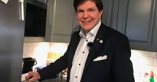 Andreas norlén, born in 1973, is a swedish politician of the moderate party. Andreas Norlen Plotsligt Kunde Sonen Saga Talmansjunda Svt Nyheter