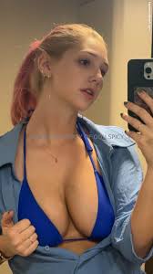 Camilla Araujo Body - Full Exposure