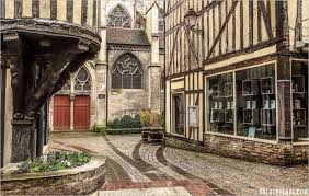 A La Decouverte Du Quartier Du Bouchon De Champagne A Troyes Bouchon De Champagne Champagne Champagne Ardenne