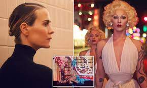 Entah bagaimana warganet bisa menjudge bahwa video tersebut mirip dengan sarah viloid, sedangkan menurut admin sendiri berbeda. Sarah Paulson And Violet Chachki Star In Prada Campaign Daily Mail Online