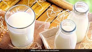 Is It Healthy To Drink Milk Every Day What Is The Best Time To Drink Milk Know Answers From Experts