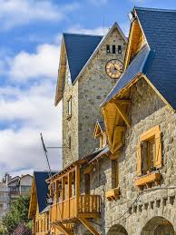 Bariloche argentina posee bellísimos lugares turísticos, muchos de ellos conocidos a nivel mundial, tal es el caso de la ciudad. San Carlos De Bariloche Argentina Moon Travel Guides