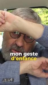 Je vous conseille les livres de Sorj Chalandon, qui a survécu et s'est  relevé d'une enfance atroce 👌🍀🌷Merci pour votre témoignage courageux 🙏🌈