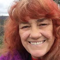 Janet Knee's Instagram, Twitter & Facebook