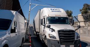 Going electric: Opponents clash as California aims to force diesel trucks off the road | KPBS Public Media