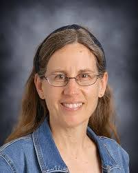 Kari Iverson's Instagram, Twitter & Facebook