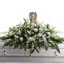 Flowers that convey your message of love and respect for a family member of friend. Casket Sprays Flower Delivery Jacksonville Fl Kuhn Flowers