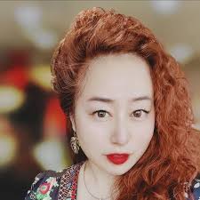 公車內部影片出來以後支持司機票數瞬間翻轉🙃 司機：「我很少跟低能兒說話」 學生：「你連錢都不會算，這輩子就這樣算了」 然後才有後面的毆打事件