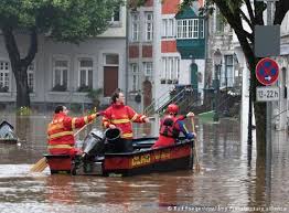 Erstellen, bekannt machen, unterschriften sammeln. Inundacoes Catastroficas Na Alemanha Sao O Novo Normal Climatempo