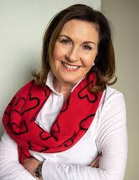 Deirdre Foster's Instagram, Twitter & Facebook