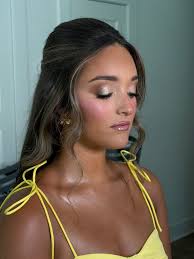 Traveling hair and makeup artist services available