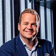 Cameron Chipchase's Instagram, Twitter & Facebook