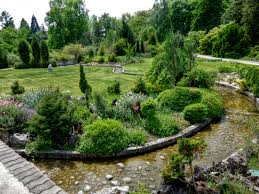 Října za přítomnosti japonského velvyslance jeho excelence. Botanicka Zahrada Upjs Kosice Wikipedie