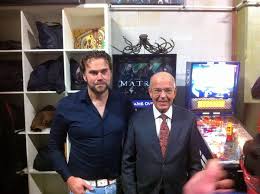 Gerrit zalm is geweldig met cijfers en heeft humor. In The Media Page 2 Dutch Pinball Museum