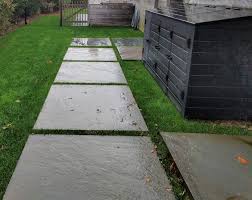 World of stones usa is the best choice to visit once and examine its huge inventory for your exterior bluestone paving needs. What Is The Appropriate Spacing For 3 X 5 Bluestone Pavers Gardening Landscaping Stack Exchange