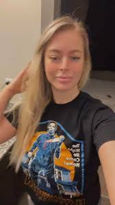 Keelie Ann Stark (@the_nursebombshell)