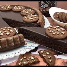 Torta Morbida Al Cioccolato Con Crema Pan Di Stelle Il Tormentone Del Momento Ricetta Idee Alimentari Ricette Torte