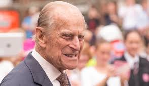 „cu profundă durere, majestatea sa regina a anunțat decesul soțului său iubit, înălțimea sa regală prințul philip, duce de edinburgh. Jjbhz3xmwqiim