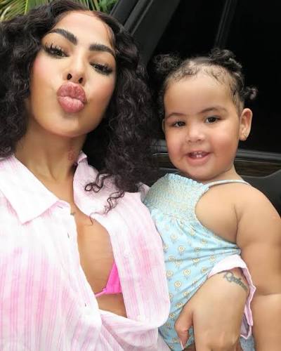Yailin y su hija #Cataleya disfrutando un gran momento juntas 🥰 📸 Yailin  la Más Viral